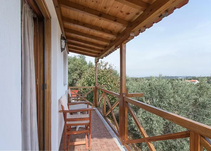 Nyaraló Armamento *